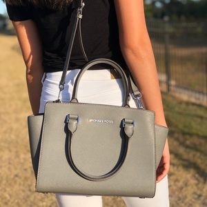 MICHAEL Michael Kors Medium Selma